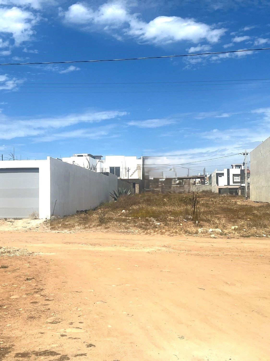Frente real del terreno en Segundo Acceso a Playas de Tijuana